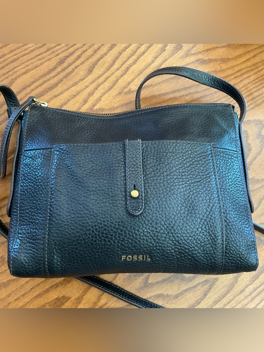 Fossil Black Pebbled Soft Leather, Gold Tone Hardware, Crossbody